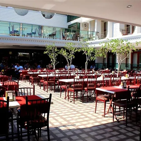 Britannia Szálloda Kemer